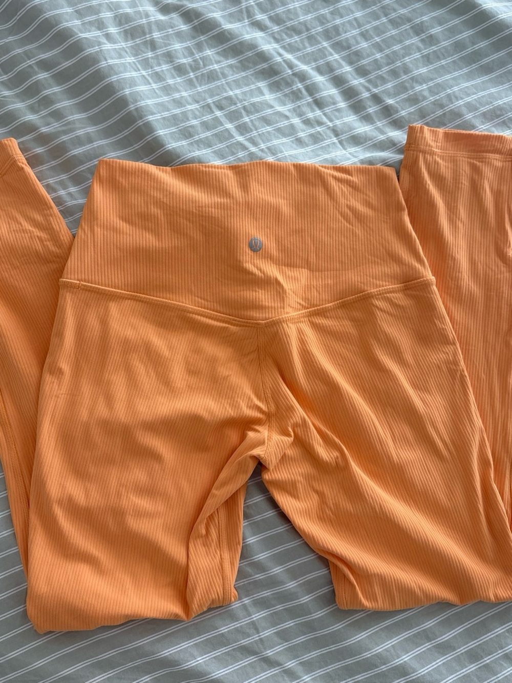 High-Rise Ribbed lululemon align 25” - Picture 3 of 5
